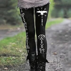 MISSLOOK Black and White Graphic Leggings